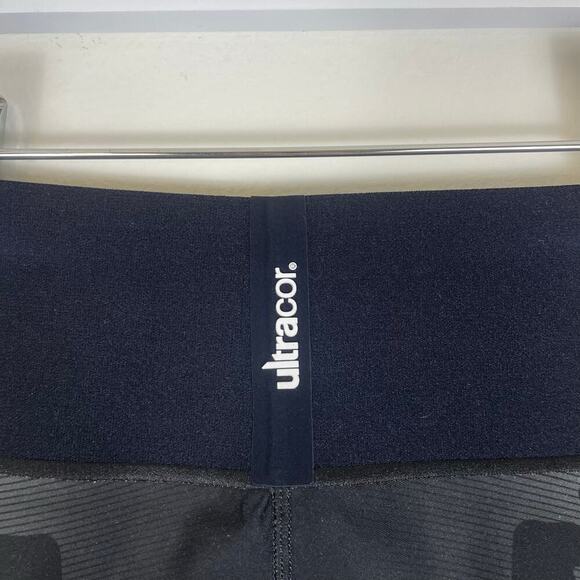 Ultracor Moody Dahlia Side Print Ultra High Legging Size SMALL - Picture 7 of 9